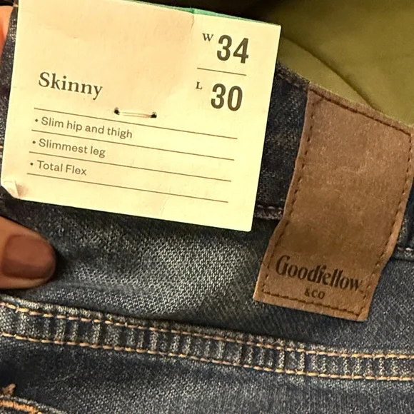 Goodfellow & Co Men's Relaxed Denim Jeans - Picture 3 of 10